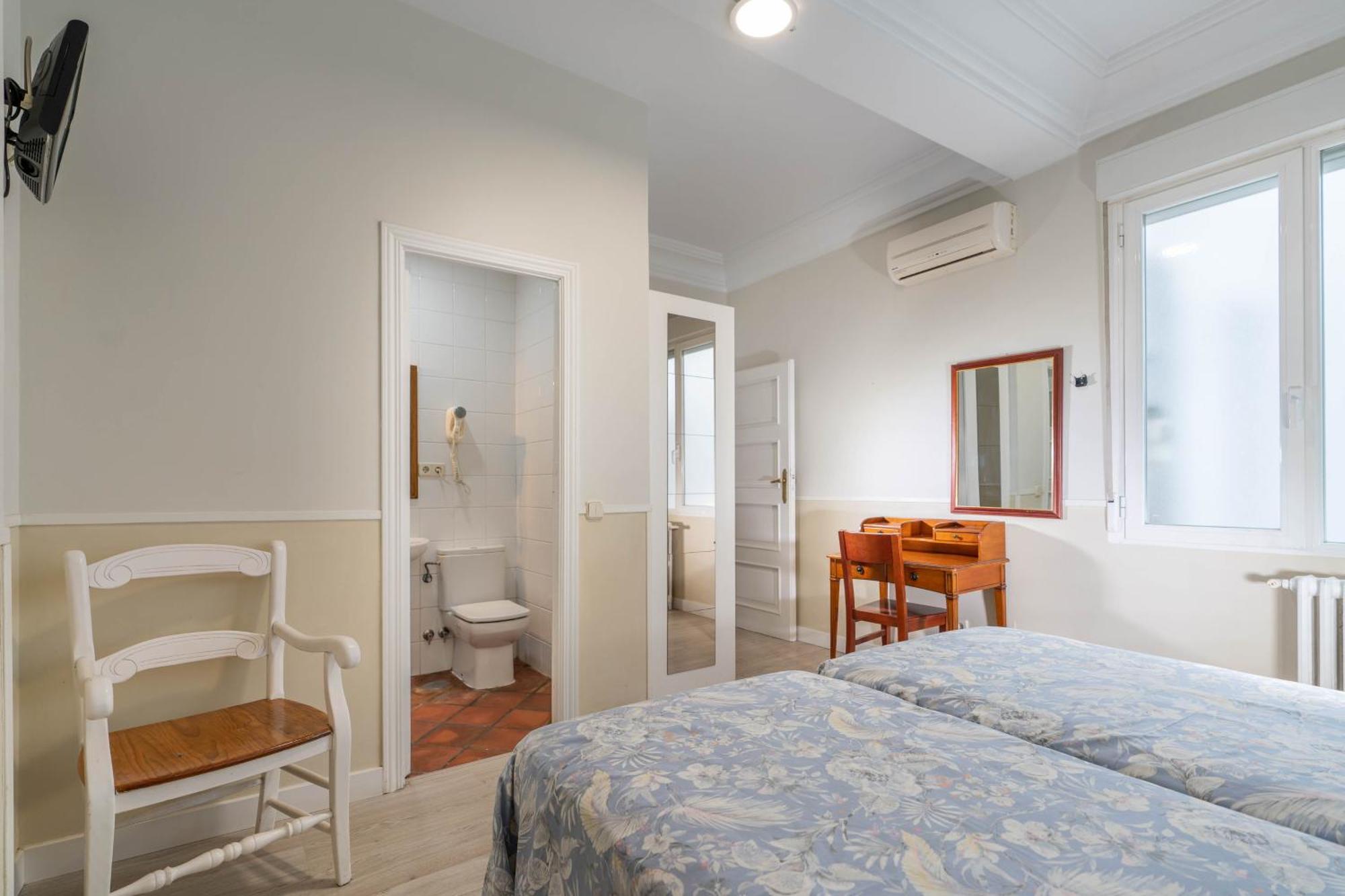 Apartamentos Mayor Centro マドリード エクステリア 写真