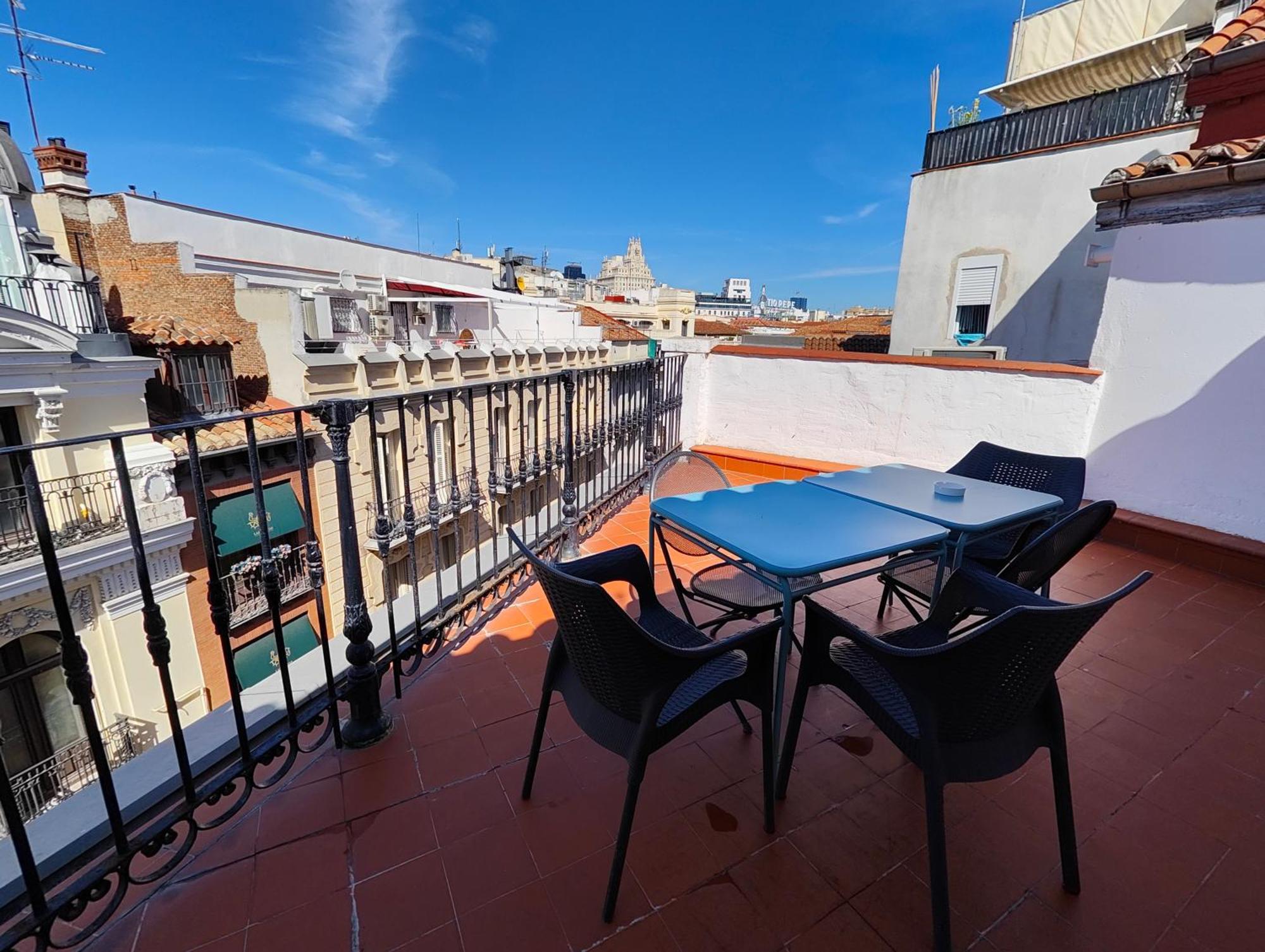 Apartamentos Mayor Centro マドリード エクステリア 写真
